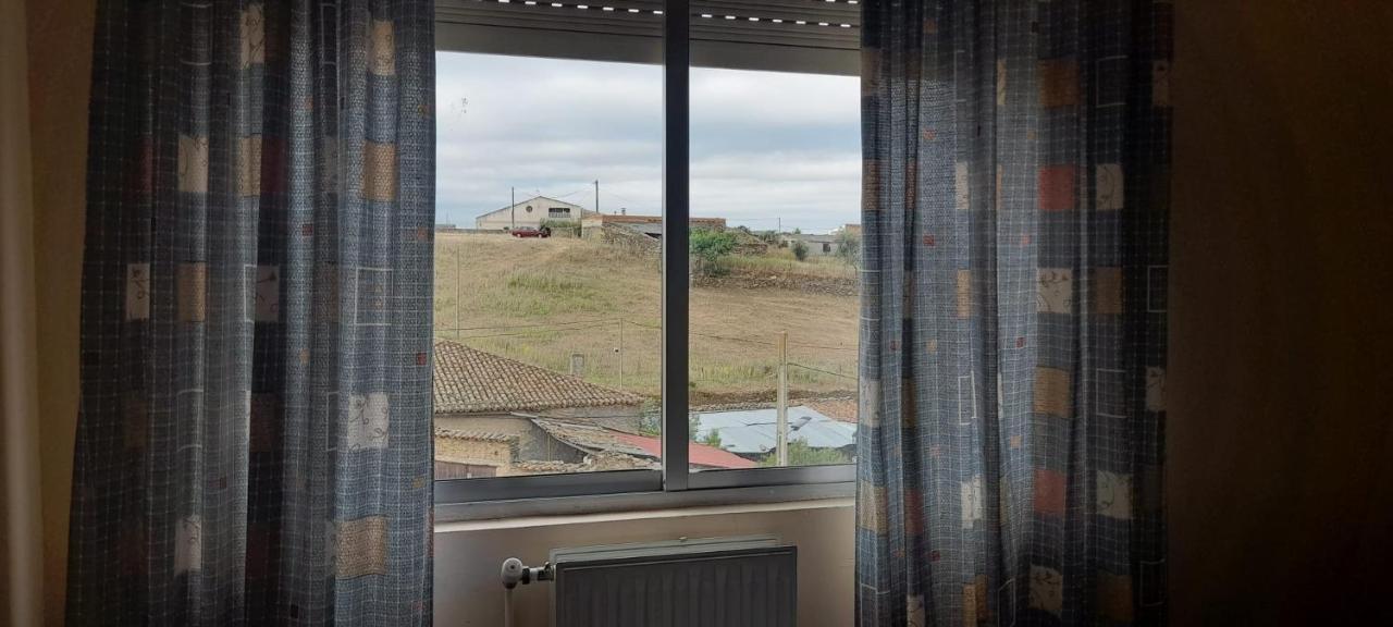 Sol Poniente Apartment La Fregeneda Екстериор снимка